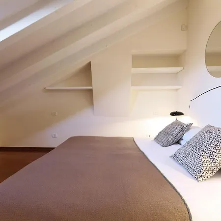 アパート Lux Penthouse Palestro ミラノ